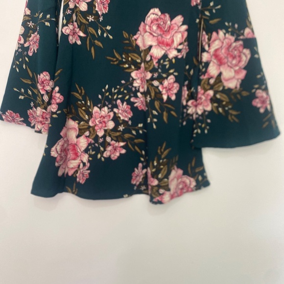 NWT Lulus XS Swing Floral Mini Bell Split Sleeves Dress - Picture 5 of 11